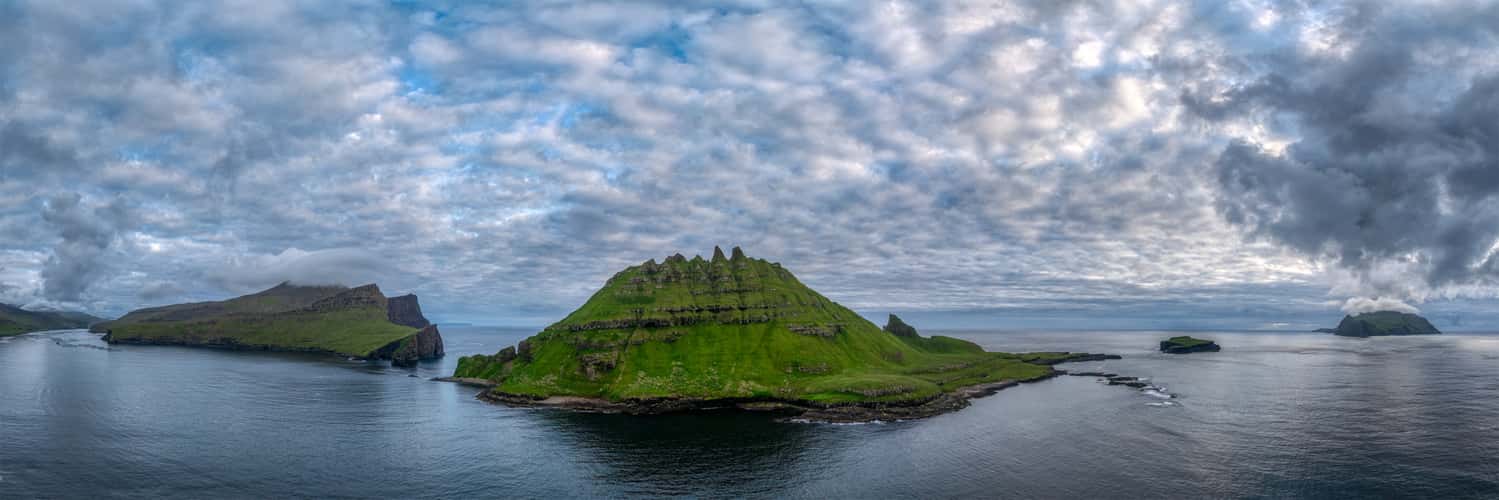 Tindhólmur, Faroe Islands