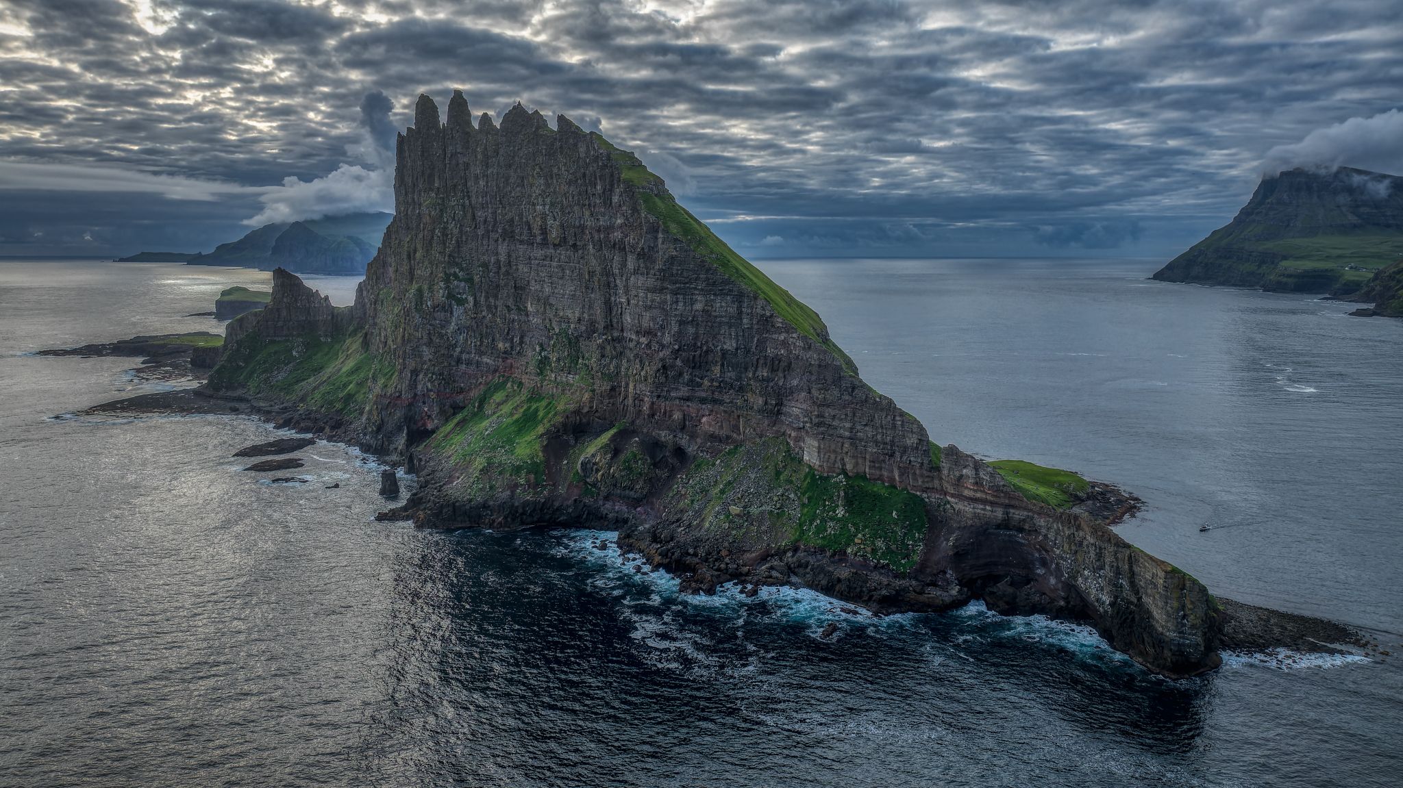 Tindhólmur, Faroe Islands, Faroe Islands