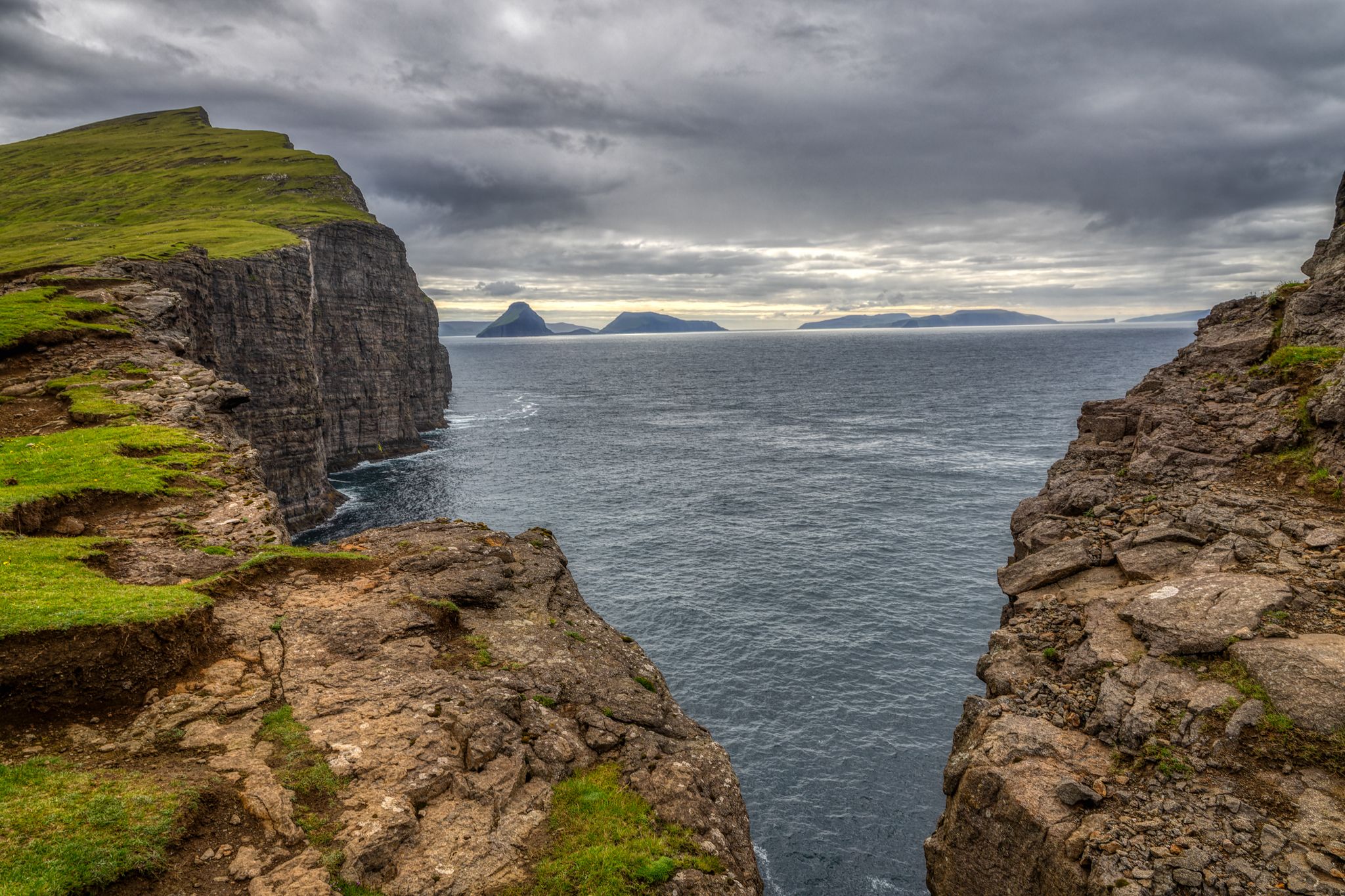 Trælanípa, Faroe Islands
