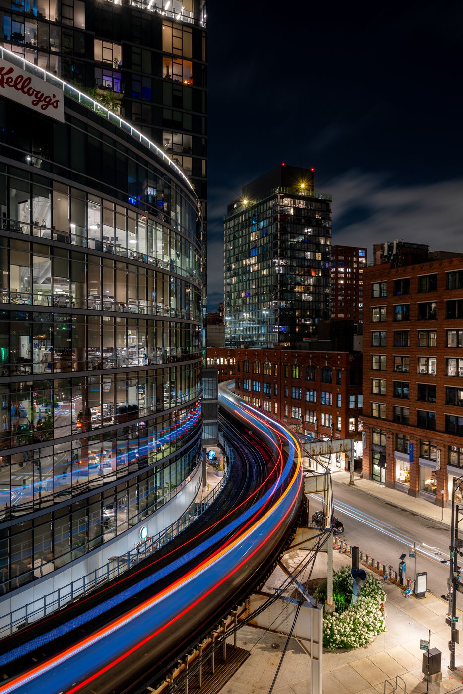 Train from Wells Kinzie Garage, Chicago, USA