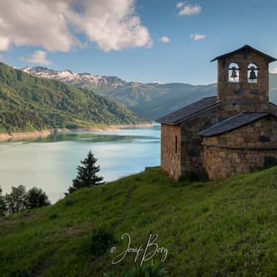 Chapel at Lac de Roseland, France