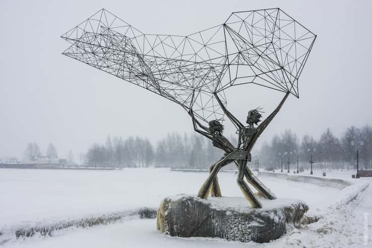 Fishers statue, Petrozavodsk