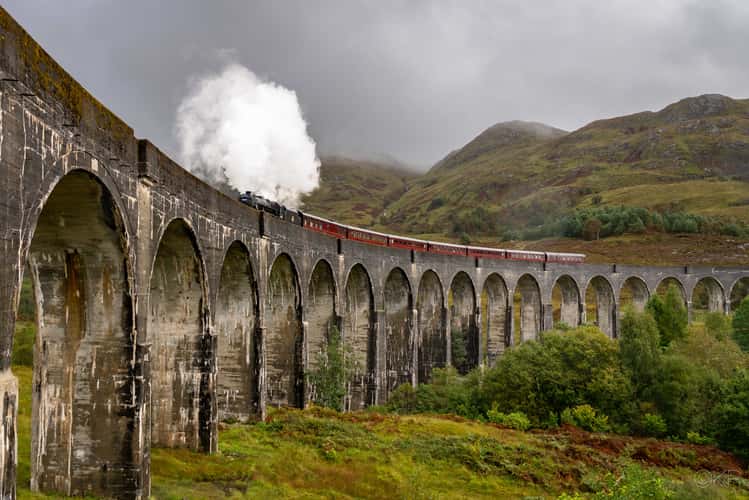 Glenfinnan Viaduct , Scotland