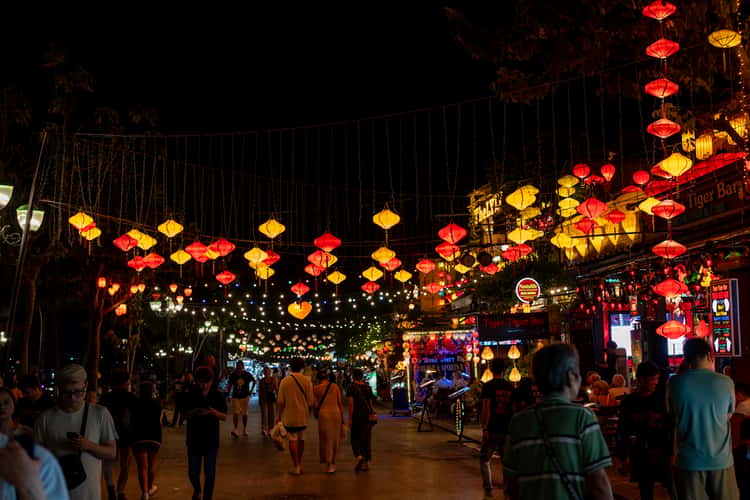 Hội An Night Market