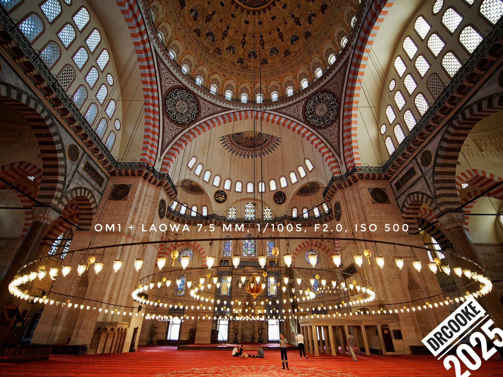 Inside of the Süleymaniye Mosque, Istanbul, Turkey (Türkiye)