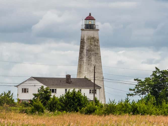 Lynde Point Light