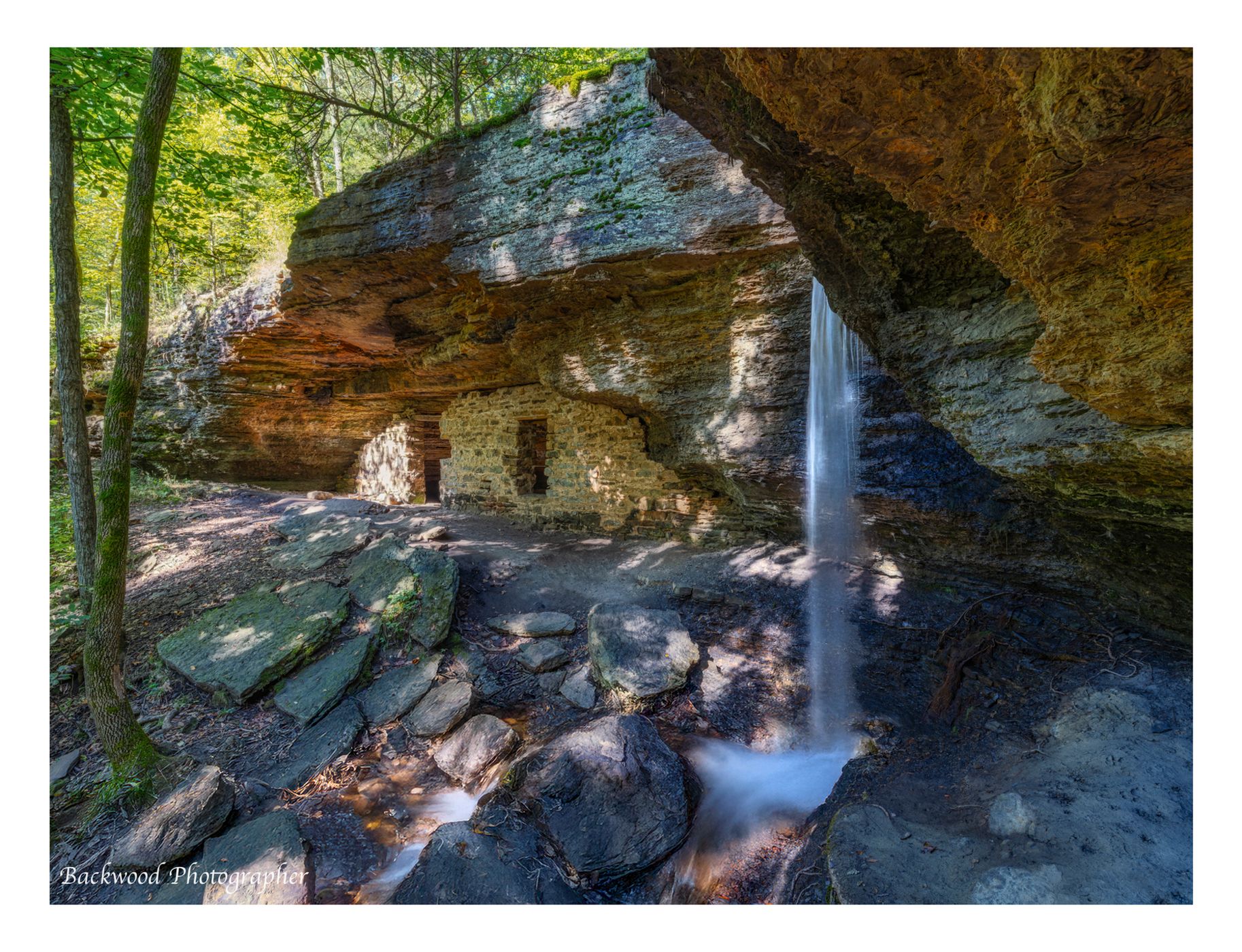 Moonshiners cave, USA