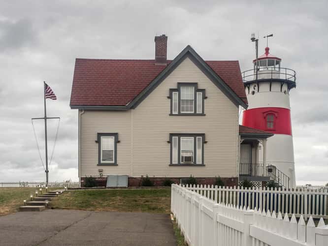 Stratford Point Light