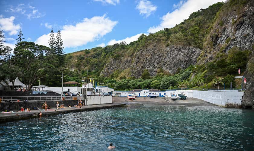 Zona Balnear e Porto da Caloura