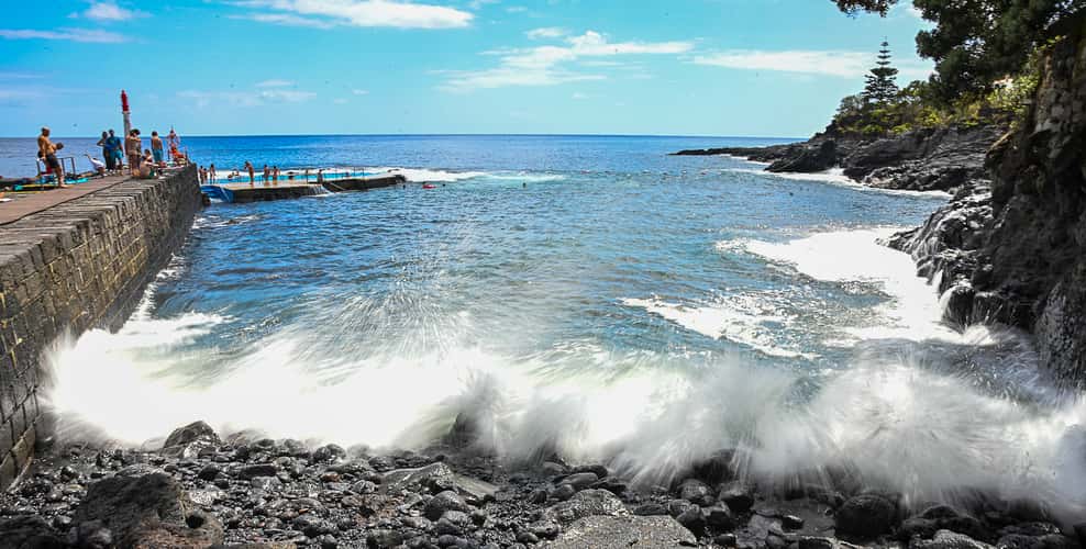 Zona Balnear e Porto da Caloura
