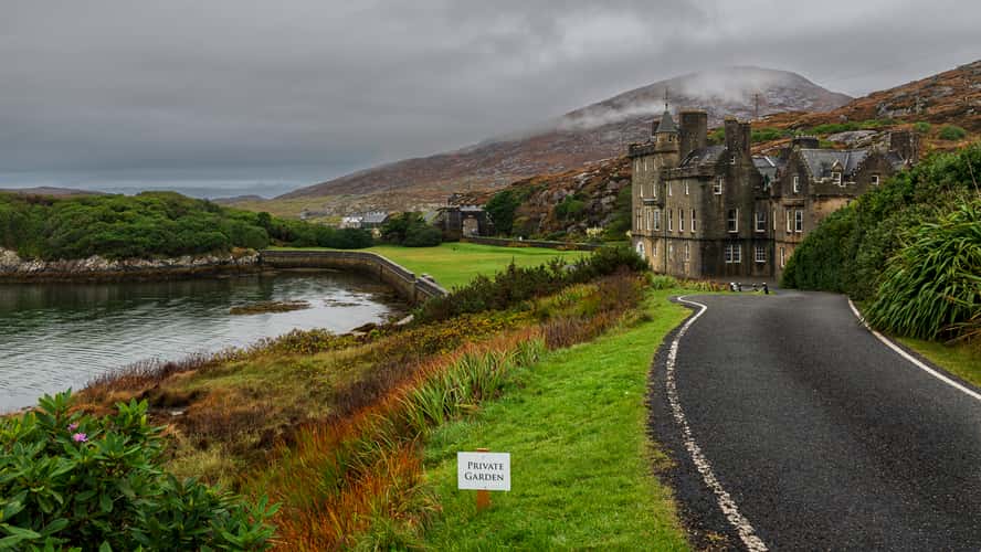 Amhuinnsuidhe Castle