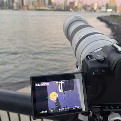 <b>Behind the Scenes</b> | photo by <a href="/@robert-zurfluh">Robert Zurfluh</a>