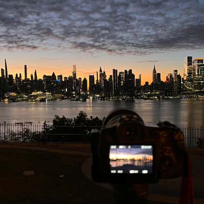 <b>Behind the Scenes</b> | photo by <a href="/@robert-zurfluh">Robert Zurfluh</a>