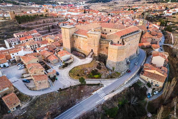 Castillo de Mora de Rubielos (drone)