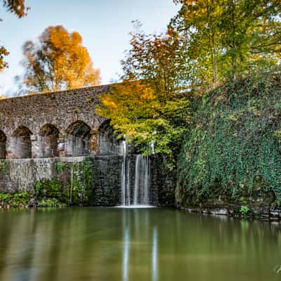 Chevré pond, France