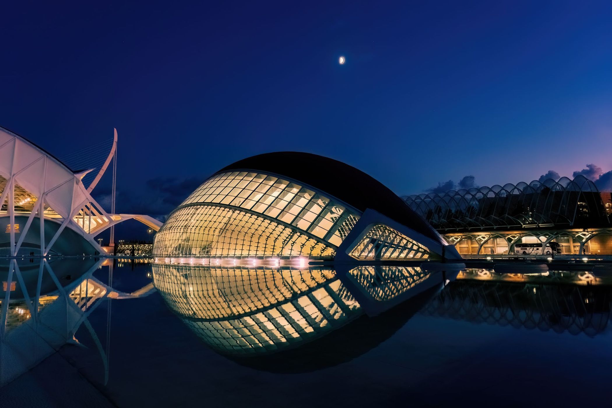 Hemisfèric & Ciudad de las Artes, east view, Spain