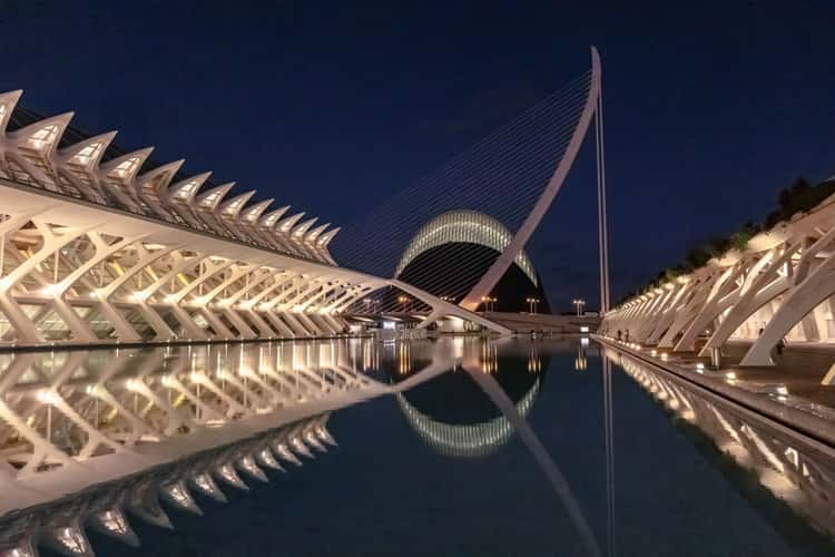 Hemisfèric & Ciudad de las Artes, west view