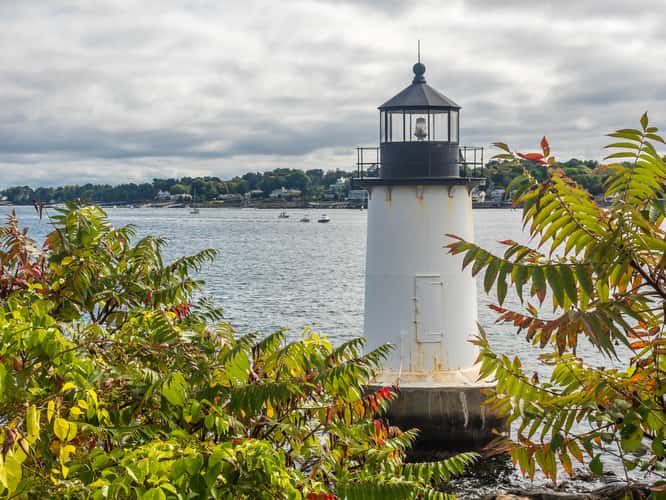 Fort Pickering Light