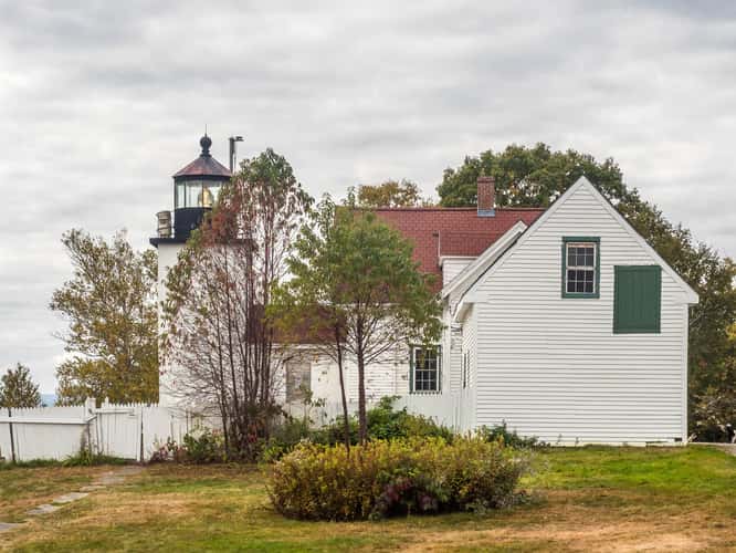Fort Point Light