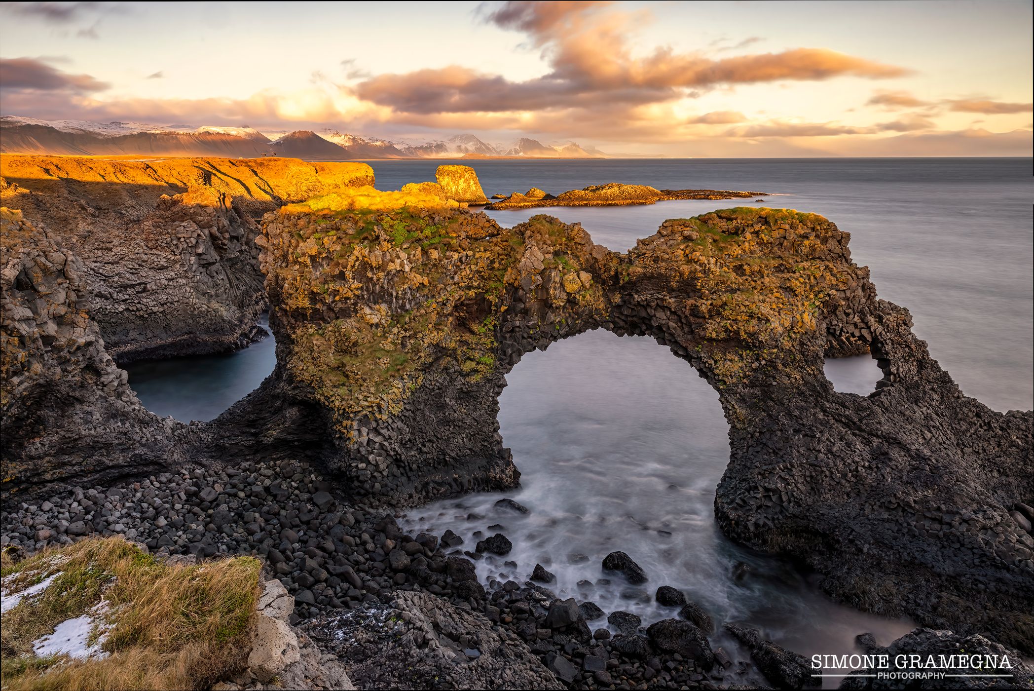Gatklettur Stone Arch, Arnarstapi, Iceland