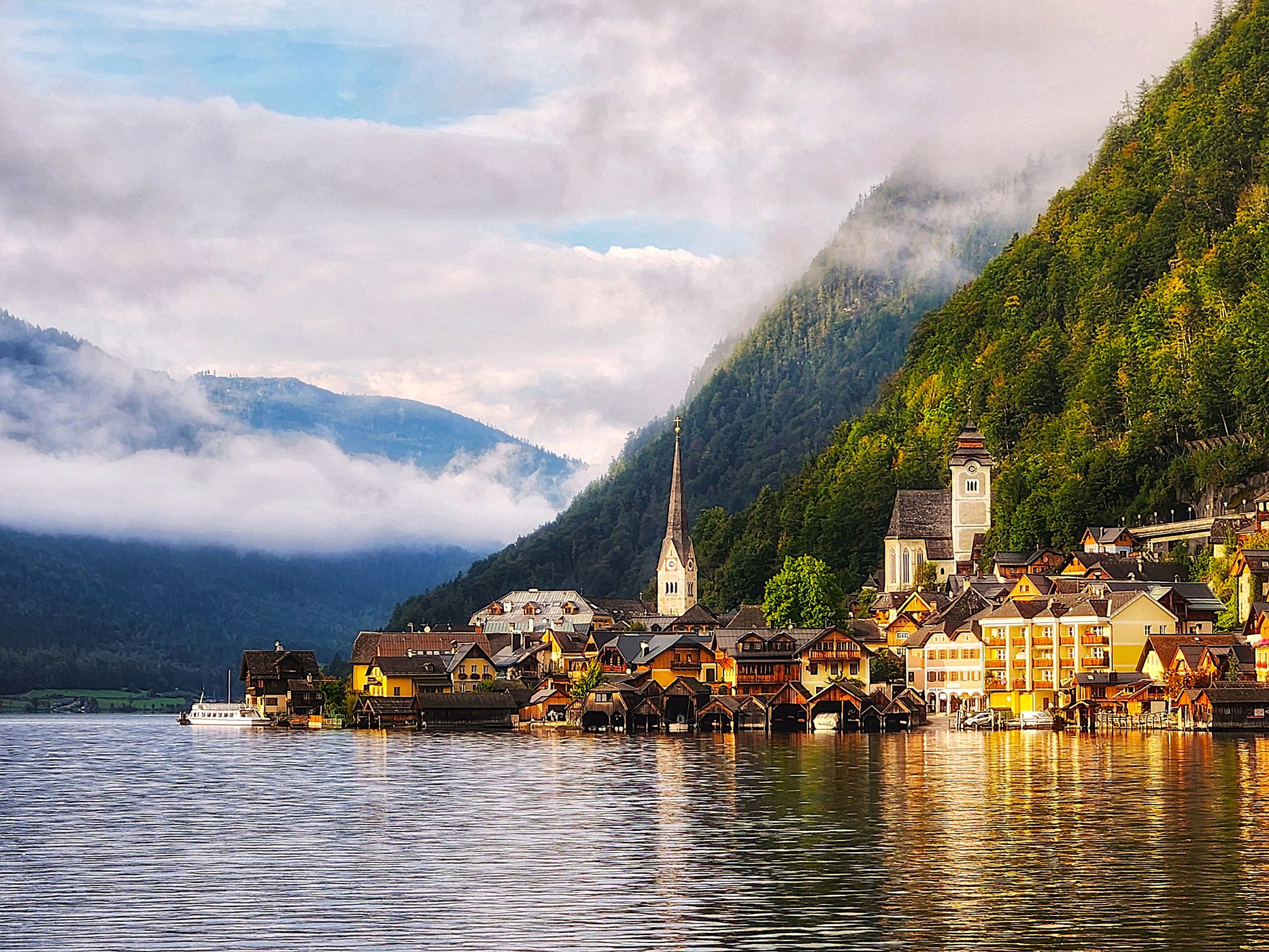Hallstatt Seaside, Austria