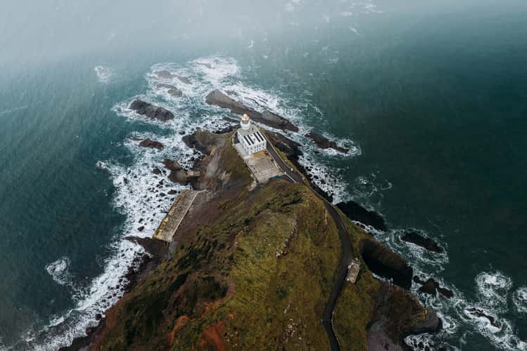 Hardland Point Lighthouse (Drone)