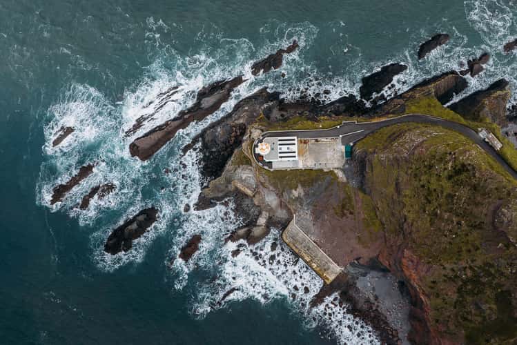 Hardland Point Lighthouse (Drone)