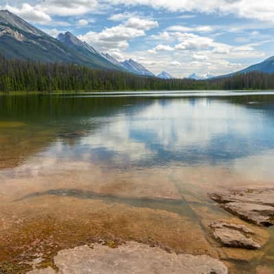 Honeymoon lake, Canada