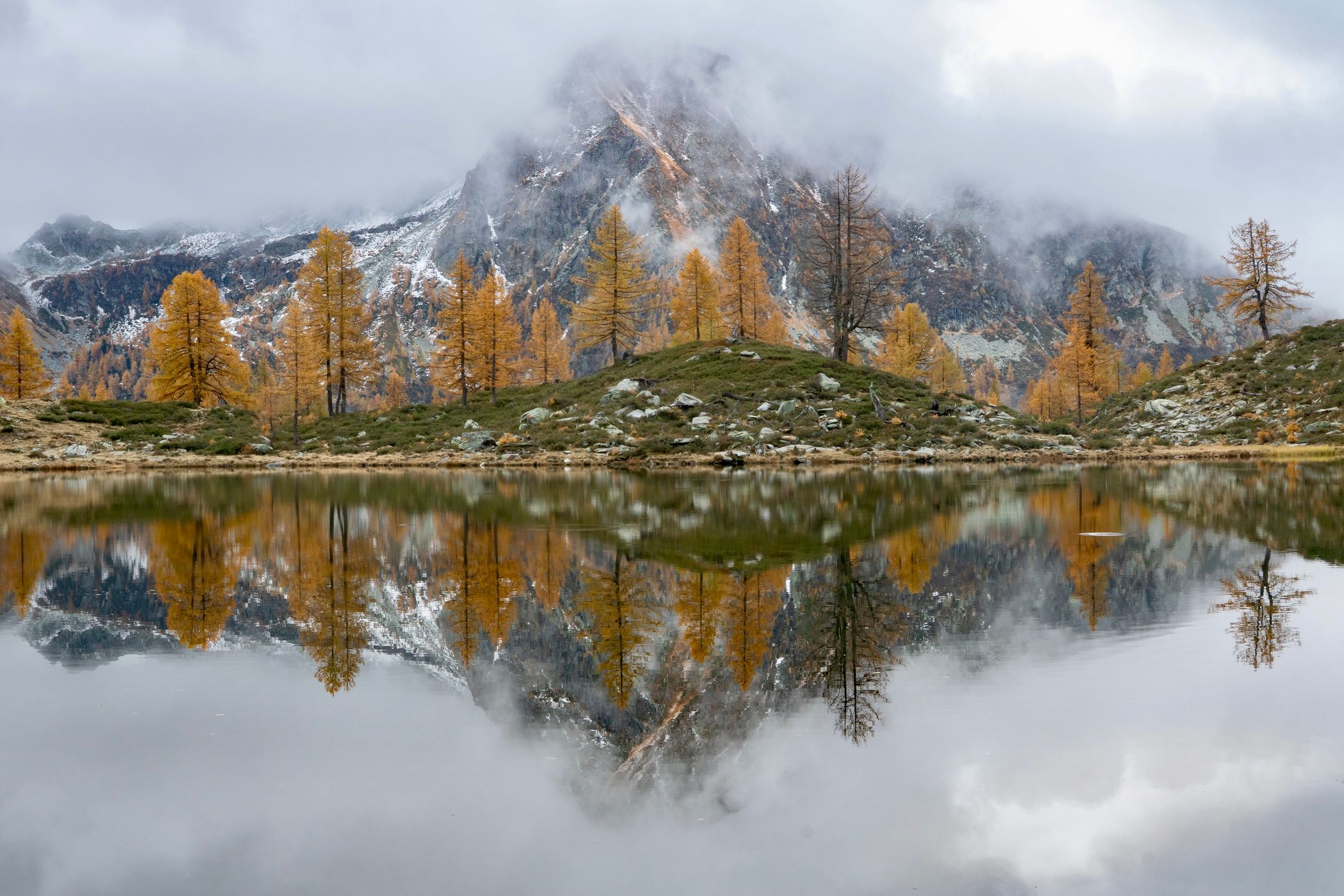 Lago dei Pozzöi, Switzerland