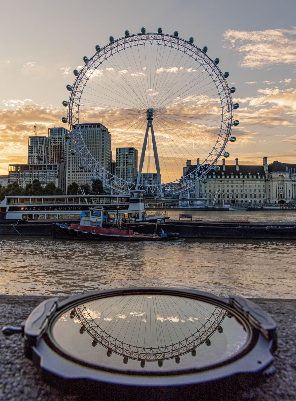 London Eye from Victoria Embankment, London, United Kingdom