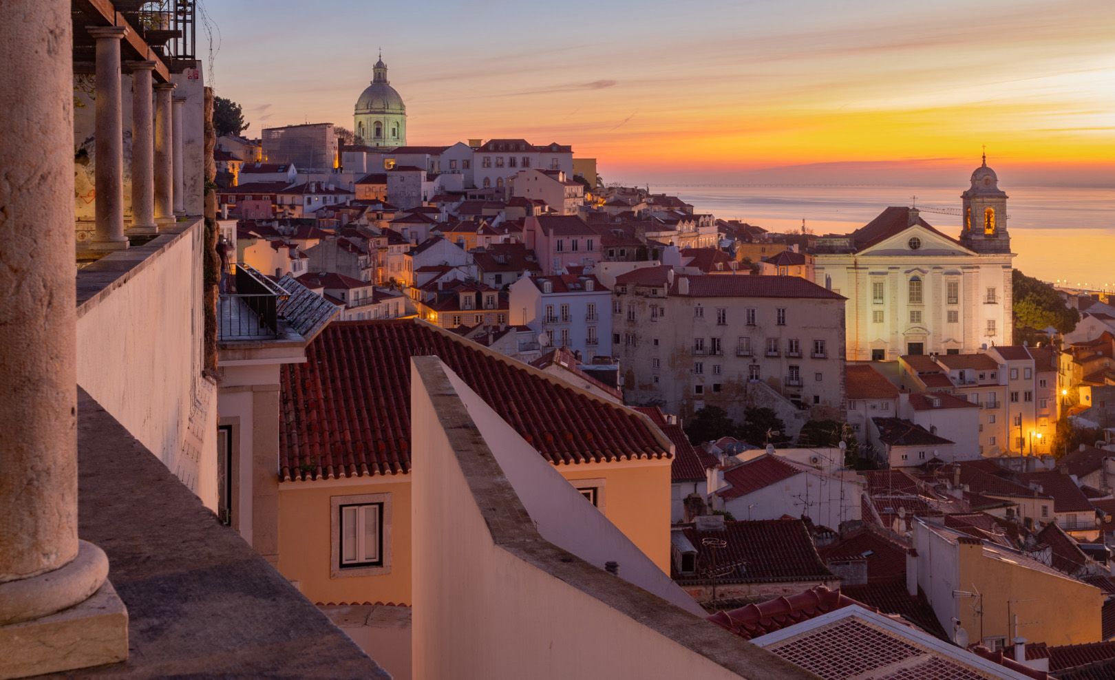 Miradouro Portas do Sol, Portugal