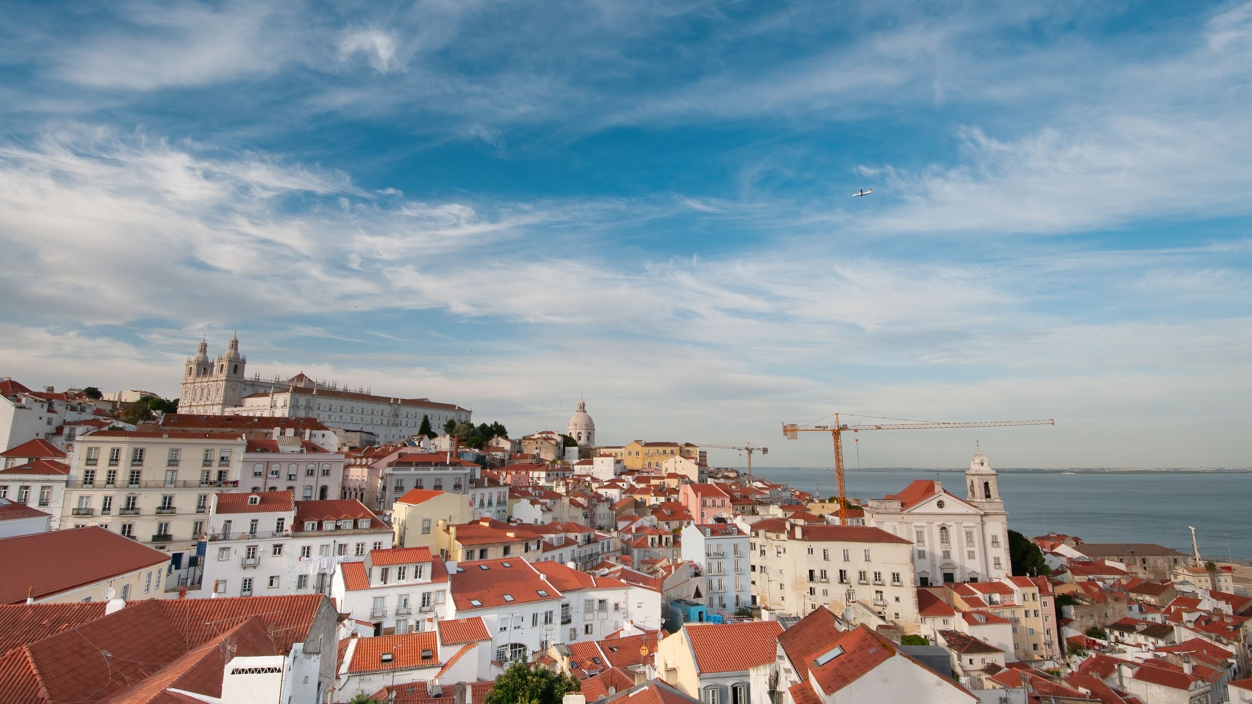 Miradouro Portas do Sol, Portugal