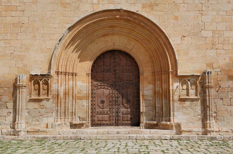 Monastery of Santa Maria de Santes Creus
