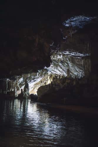Nam Lod Cave - Thailand