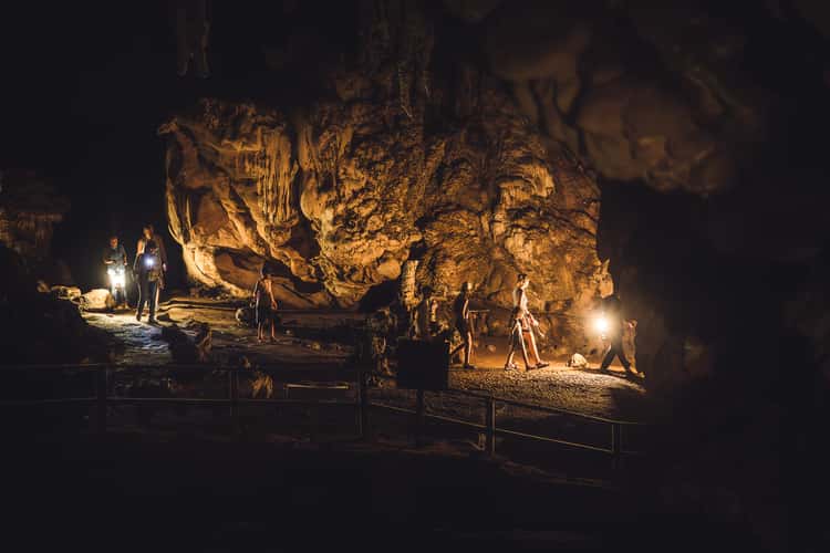 Nam Lod Cave - Thailand