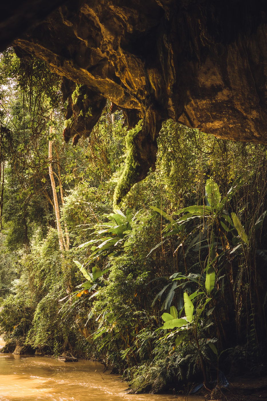 Nam Lod Cave - Thailand, Thailand