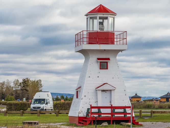 Phare de Carleton