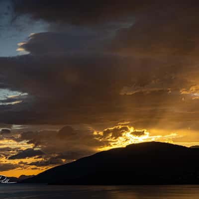 Sonnenuntergang über dem Eidsfjord, Norway