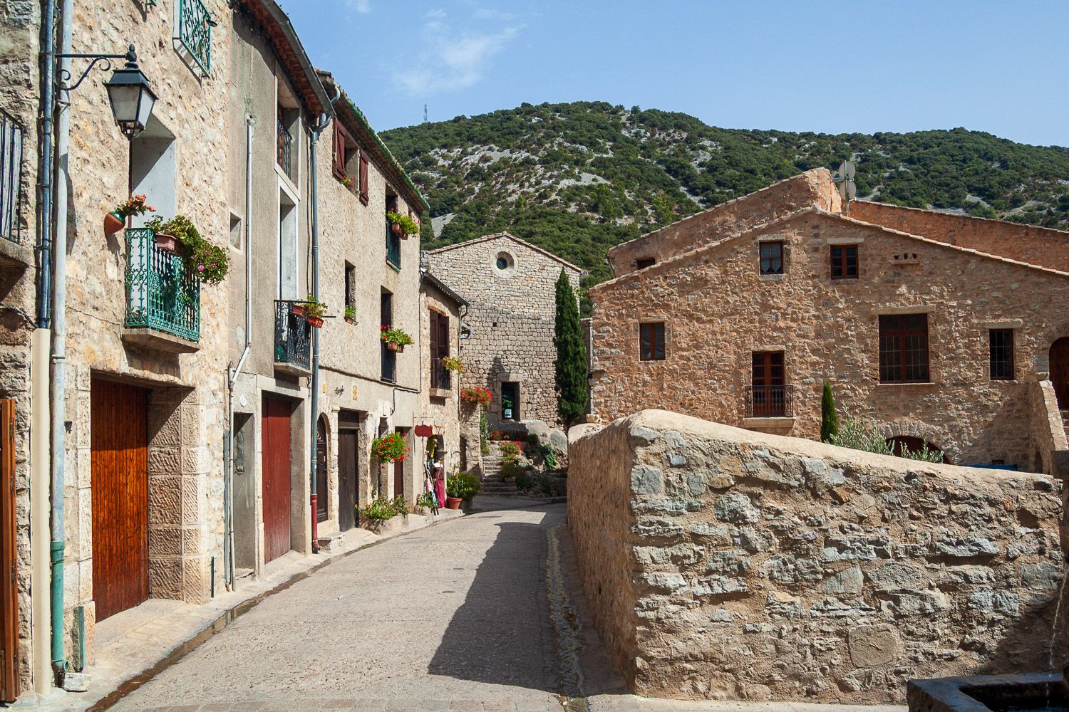 St Guilhem le Desert, France