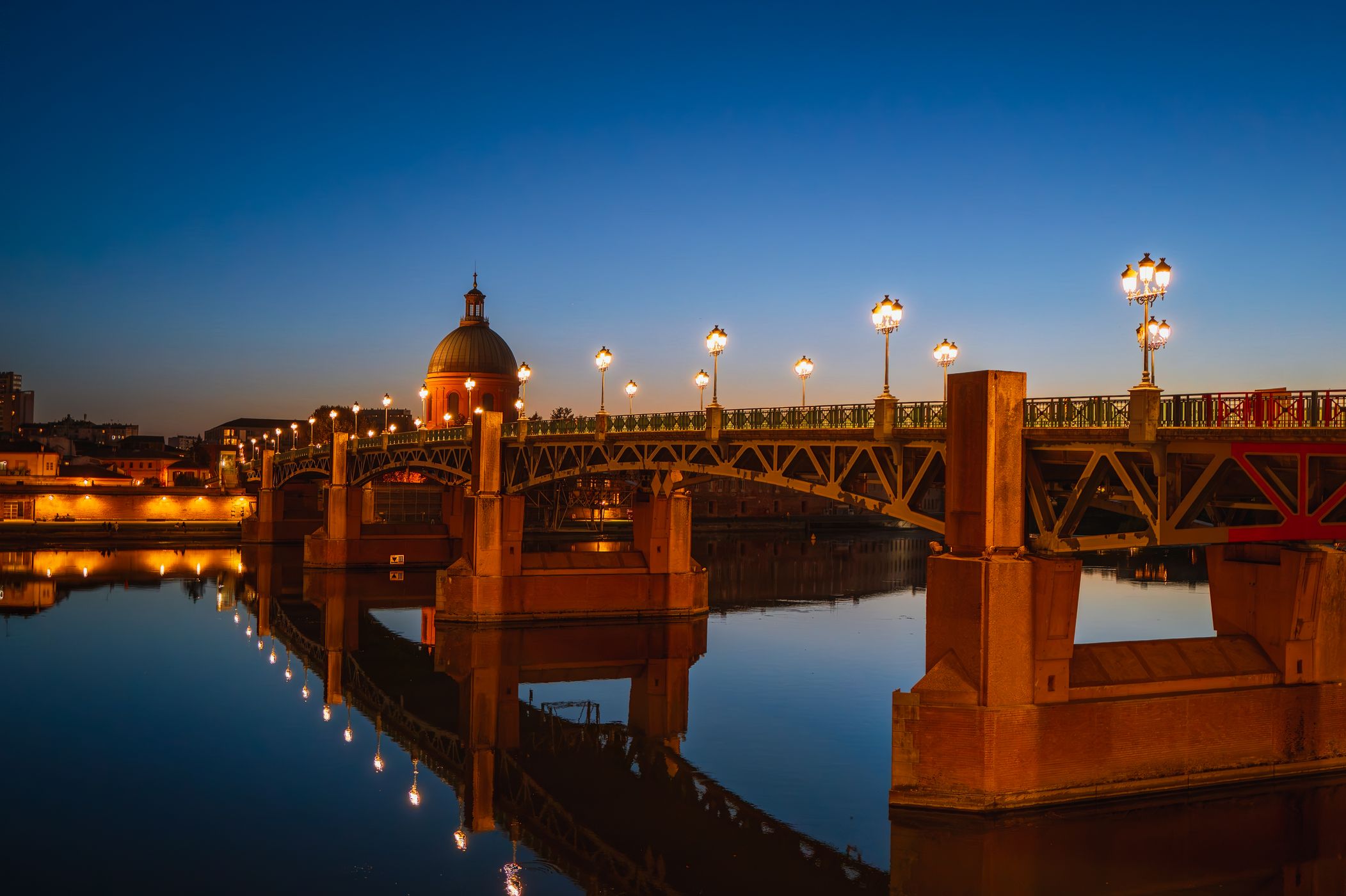 Toulouse, pont Saint-Pierre, France