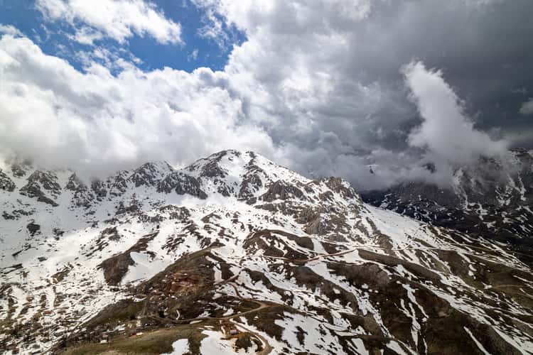 Tunç Mountain