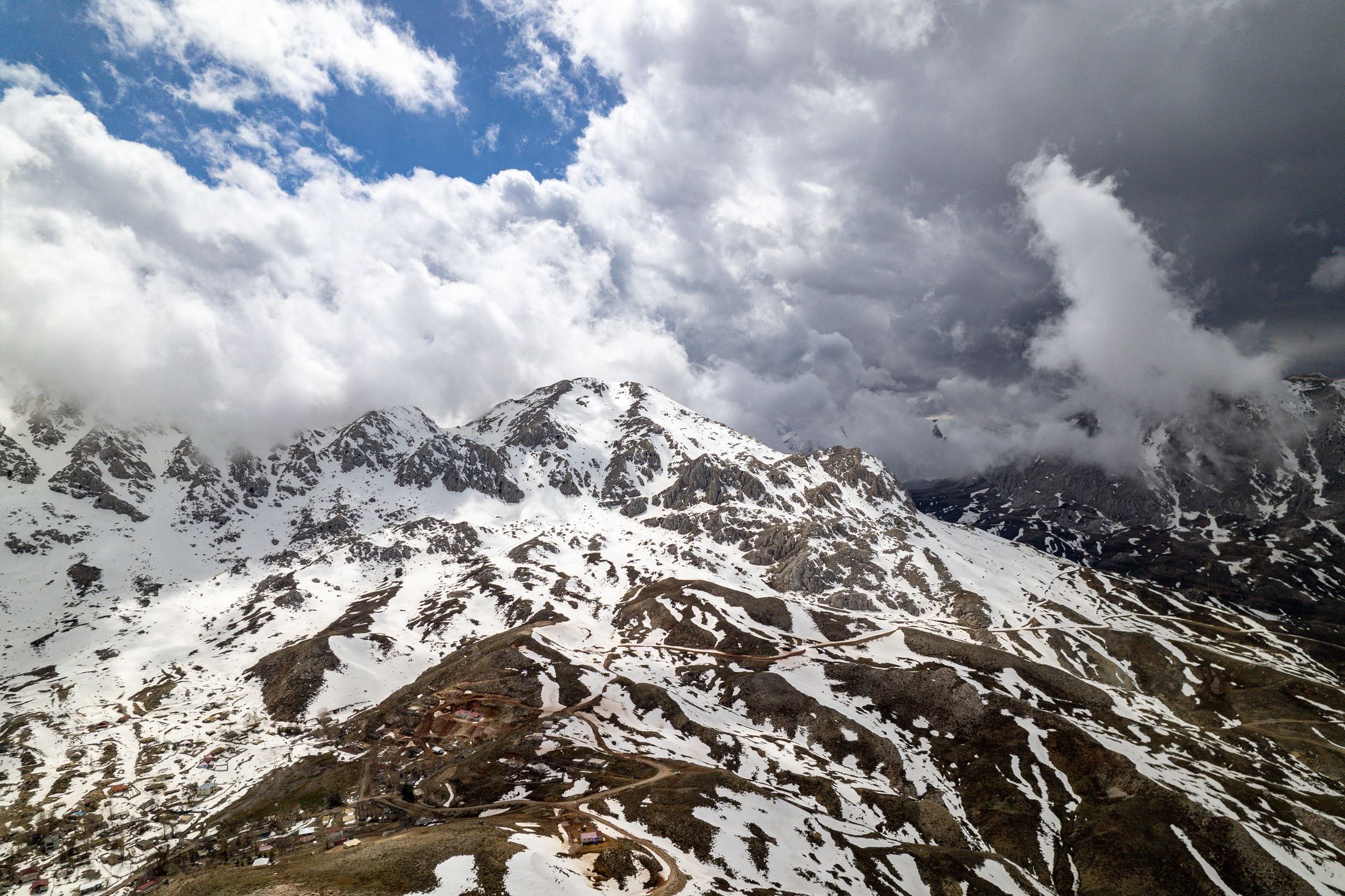 Tunç Mountain, Turkey (Türkiye)