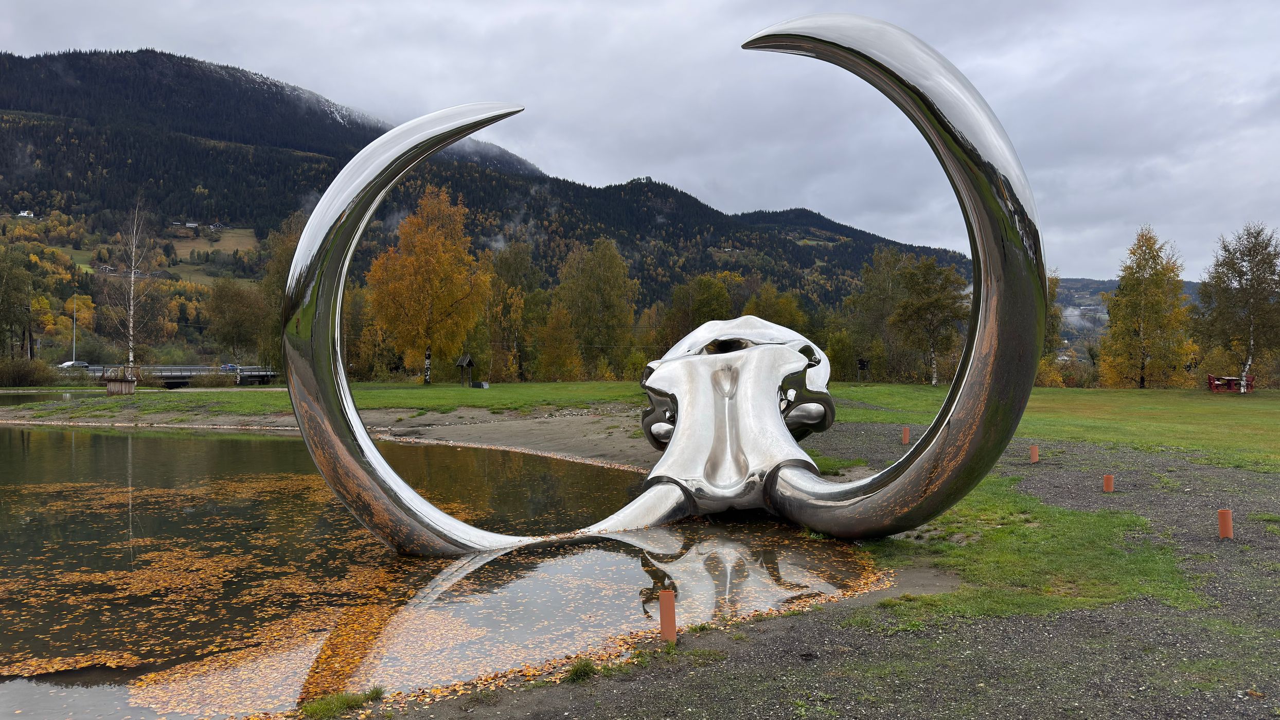 Vegskille: Mammoth, Norway