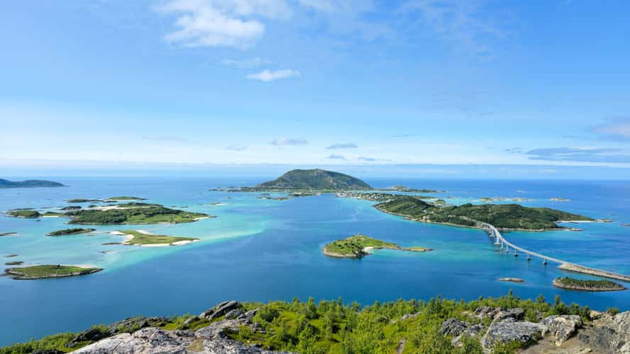 View towards Sommarøy