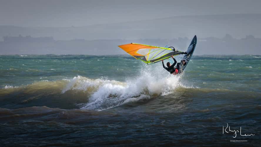 Windsurfing and Wing Foiling at Avon Beach
