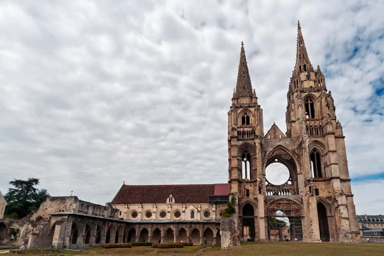 Abbaye Saint-Jean-des-Vignes in Soissons