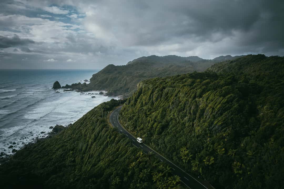 Get the exact geo-position for this spot: West coast at New Zealand State Highway 6