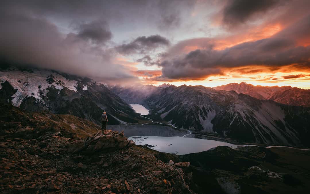 Get the exact geo-position for this spot: Mueller Lake and Hooker Lake view, Mount Cook National Park