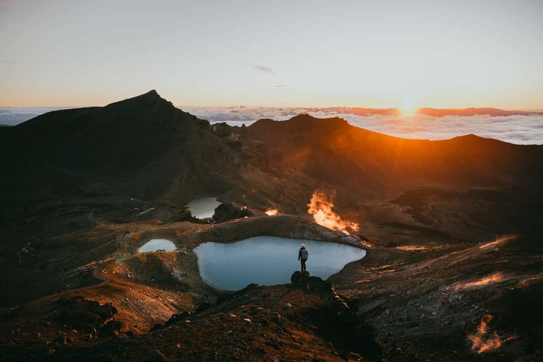 Get the exact geo-position for this spot: Tongariro Crossing Emerald Lake Lookout
