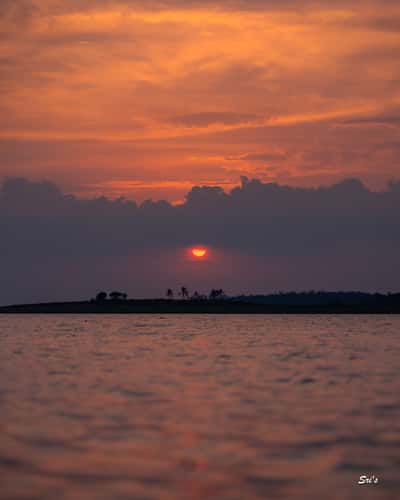 Backwaters of KRS Dam, near Venugopalswamy Temple